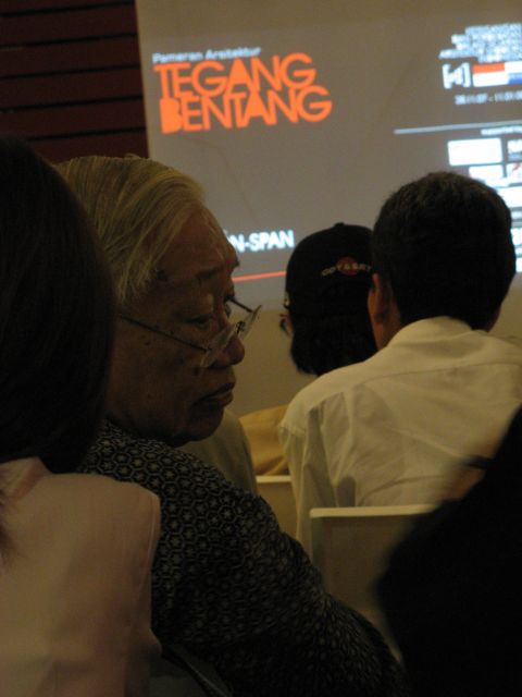 Bedah Buku Tegang Bentang