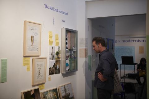 Suasana Pameran occupying>modernism di Galeri Kopimanyar