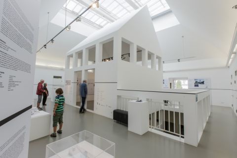 Pameran Tropicality Revisited